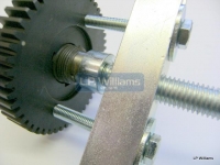 Camwheel puller (late) for the later cam wheels with the two threaded drawing holes