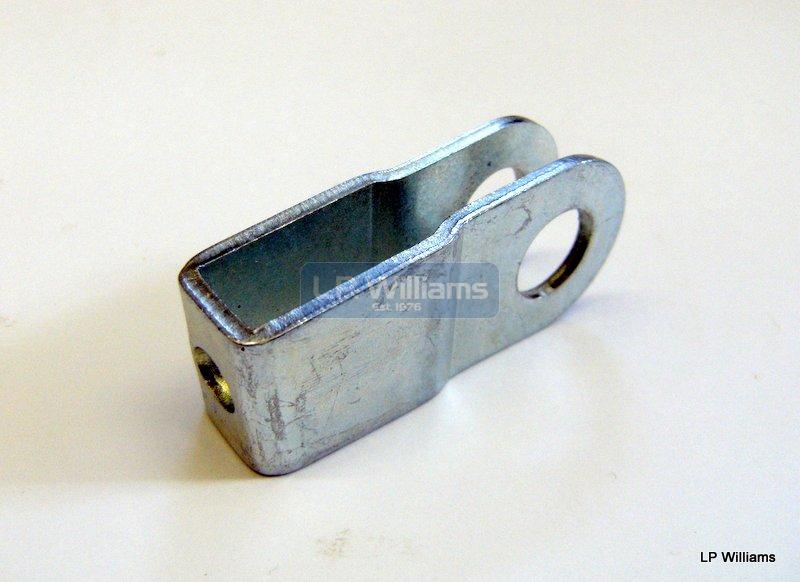 Rear wheel adjuster T140E
