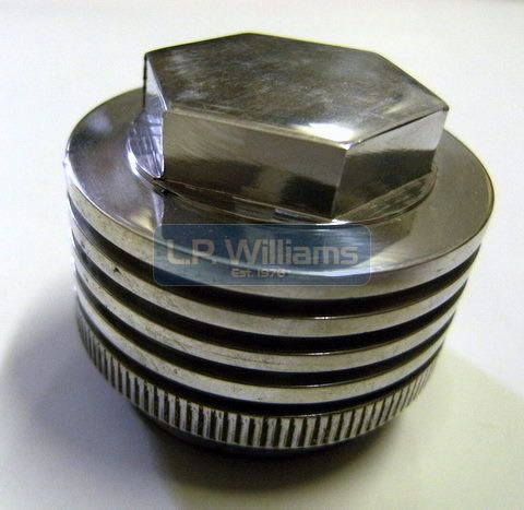 T120 TR6 Finned rocker cap