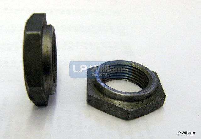 Later T120 and T140 Crankshaft nut for metric crankshaft